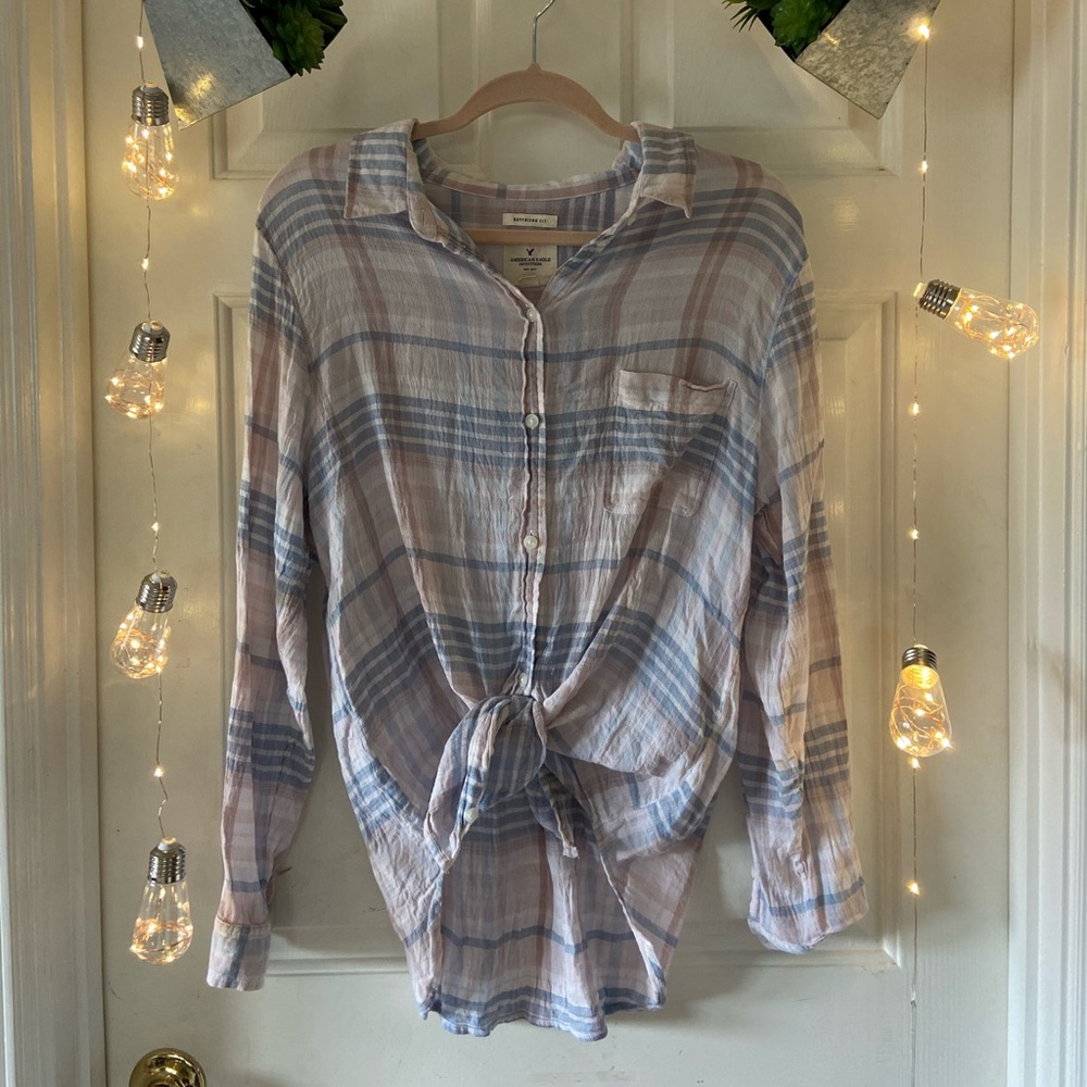 American Eagle Button-up Shirt